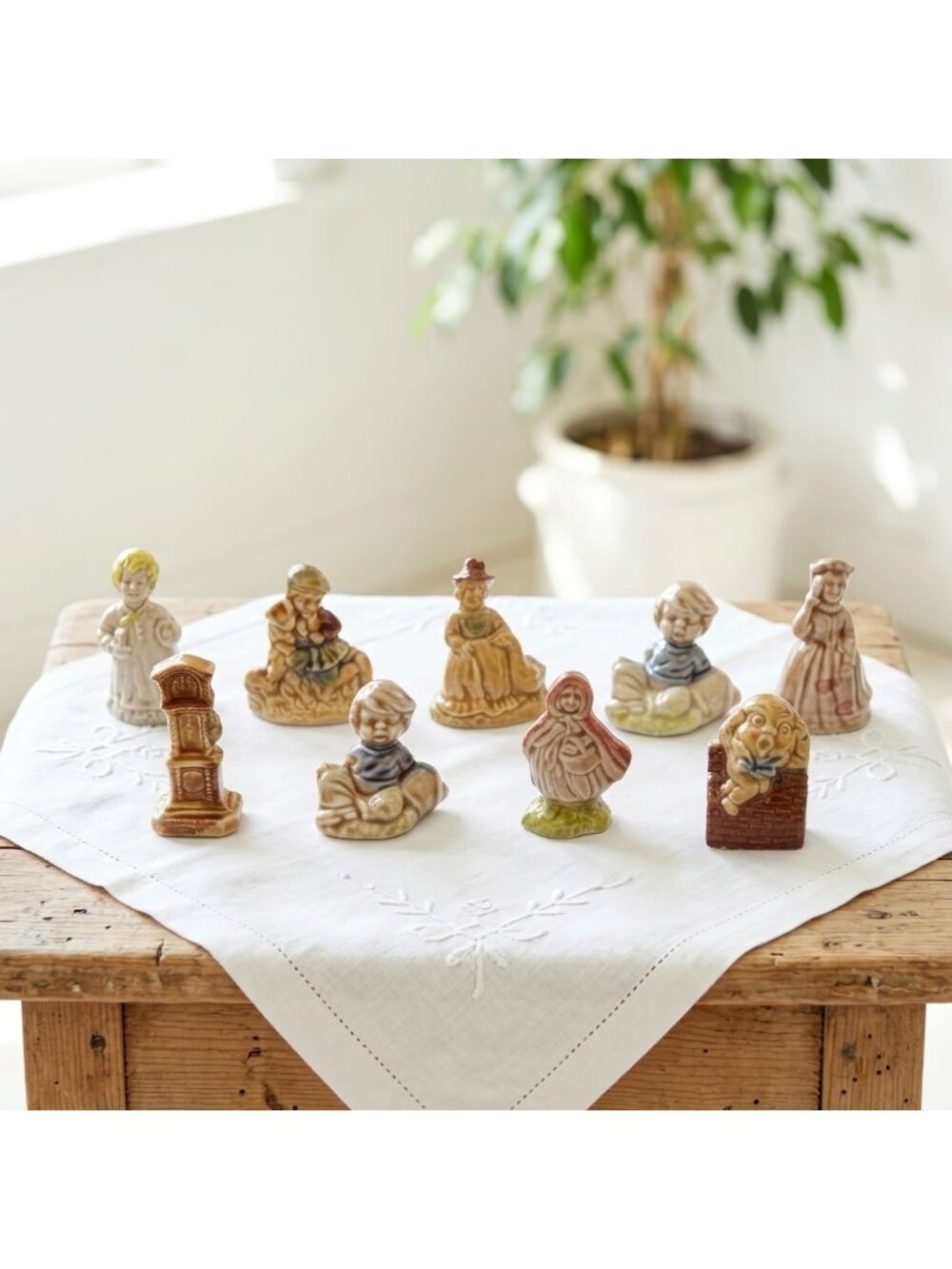 Wade Whimsies Nursery Rhyme Figurines Lot of 10 Red Rose Tea Vintage